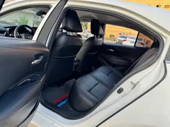 2021 Toyota Corolla 1.2T S-CVT Pioneer, белый — фото 9