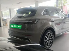 2025 Hongqi HS5 2.0T 4WD Pro — фото 7
