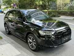 2022 Audi Q7 55 TFSI quattro S line, чёрный — фото 23