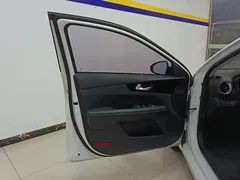 2020 Kia Cerato 1.5L CVT Sunroof, белый — фото 7
