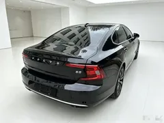 2021 Volvo S90 B5 Luxury, чёрный — фото 10