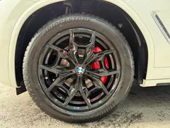 2023 BMW X3 xDrive25i M, белый — фото 5