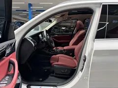 2023 BMW X3 xDrive25i M, белый — фото 6