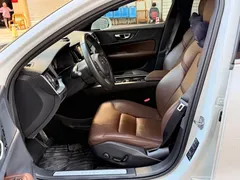 2022 Volvo S60 B4 Luxury, белый — фото 5