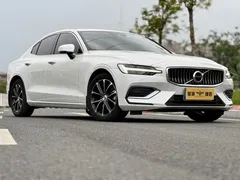 2022 Volvo S60 B4 Luxury, белый — фото 14
