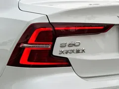 2022 Volvo S60 B4 Luxury, белый — фото 19