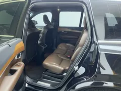 2022 Volvo XC90 7-seat, чёрный — фото 14