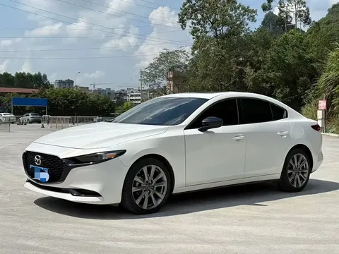 2021 Mazda 3 2.0L AT