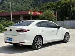 2021 Mazda 3 2.0L AT, белый — фото 5