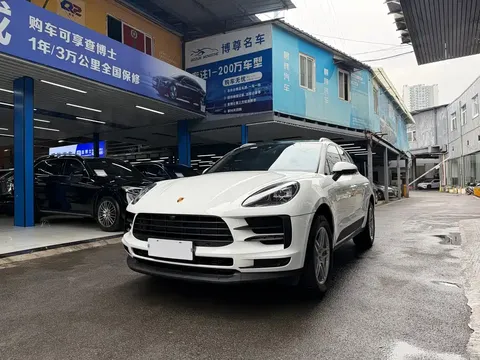 2022 Porsche Macan 2.0T
