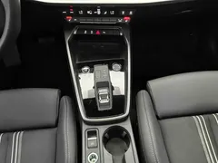 2023 Audi A3 Sportback 35 TFSI, белый — фото 10