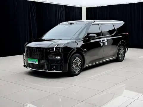 2024 Zeekr 009 7-seat 4WD 108kWh
