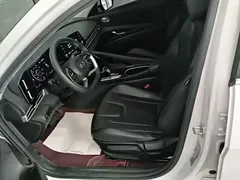 2022 Hyundai Elantra 1.5L CVT GLX Elite, белый — фото 15
