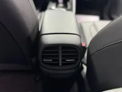 2022 Hyundai Elantra 1.5L CVT LUX Premium, белый — фото 10