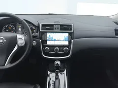 2021 Nissan Tiida 1.6L CVT — фото 13