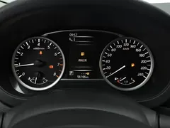 2021 Nissan Tiida 1.6L CVT — фото 14