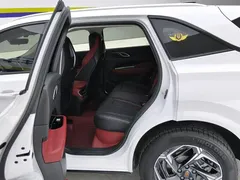 2023 Hongqi HS3 1.5T 2WD, белый — фото 11