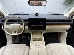 2026 Nio ES8 6-seat Executive Luxury, зелёный — фото 11