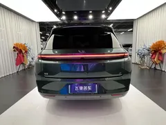 2024 Li Auto L8 Ultra, зелёный — фото 10