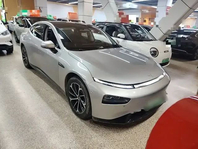 2023 Xpeng P7 586E