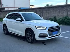 2020 Audi Q5L 40 TFSI, белый — фото 3