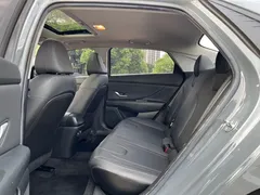 2021 Hyundai Elantra 1.5L CVT LUX Premium — фото 6