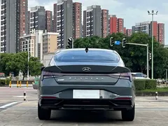 2021 Hyundai Elantra 1.5L CVT LUX Premium — фото 8