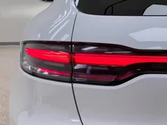 2022 Porsche Macan 2.0T, белый — фото 15