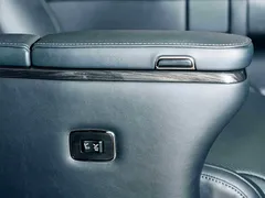 2020 Lexus LM 300h, чёрный — фото 24