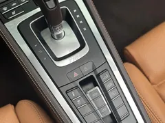 2022 Porsche 718 Boxster 2.0T — фото 18