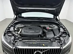 2021 Volvo XC60 T5 4WD Luxury — фото 11