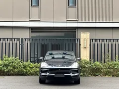 2022 Porsche Cayenne Coupe 3.0T Platinum, синий — фото 2