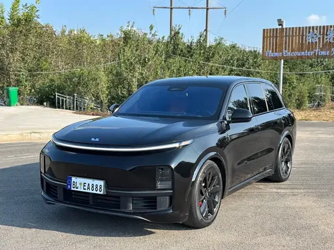 2023 Li Auto L8 Pro