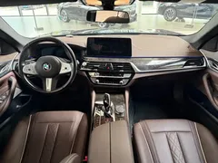 2022 BMW 5 Series 5 525Li M, чёрный — фото 4