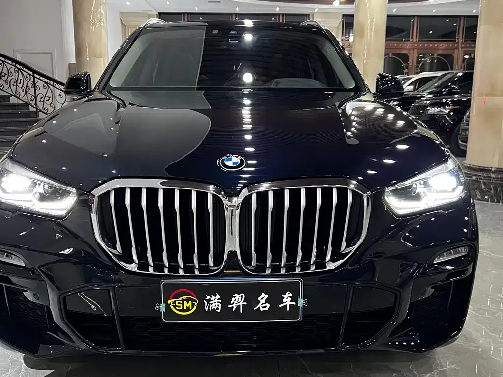 2021 BMW X5 M Sport Package