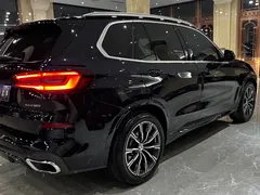 2021 BMW X5 M Sport Package, чёрный — фото 5