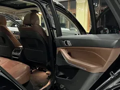 2021 BMW X5 M Sport Package, чёрный — фото 15
