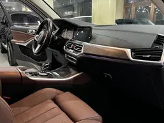 2021 BMW X5 M Sport Package, чёрный — фото 18