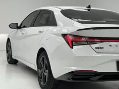 2022 Hyundai Elantra 1.5L CVT 20, белый — фото 7