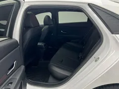 2022 Hyundai Elantra 1.5L CVT 20, белый — фото 16