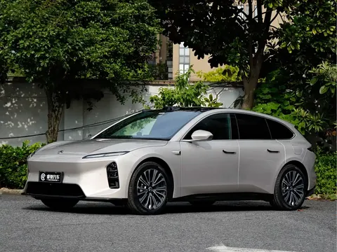 2025 Nio ET5T 75kWh Touring