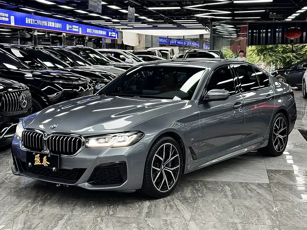 2022 BMW 5 Series 5 530i M