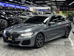 2022 BMW 5 Series 5 530i M — фото 1