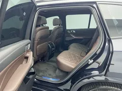 2022 BMW X5 40Li M, чёрный — фото 8