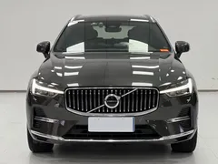 2022 Volvo XC60 B5 4WD Luxury — фото 2
