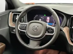 2022 Volvo XC60 B5 4WD Luxury — фото 9