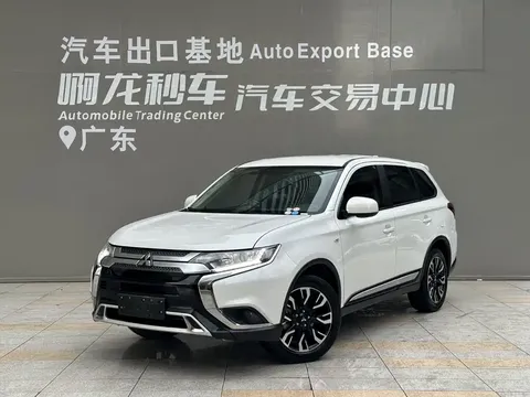 2020 Mitsubishi Outlander 2.0L 2WD 5