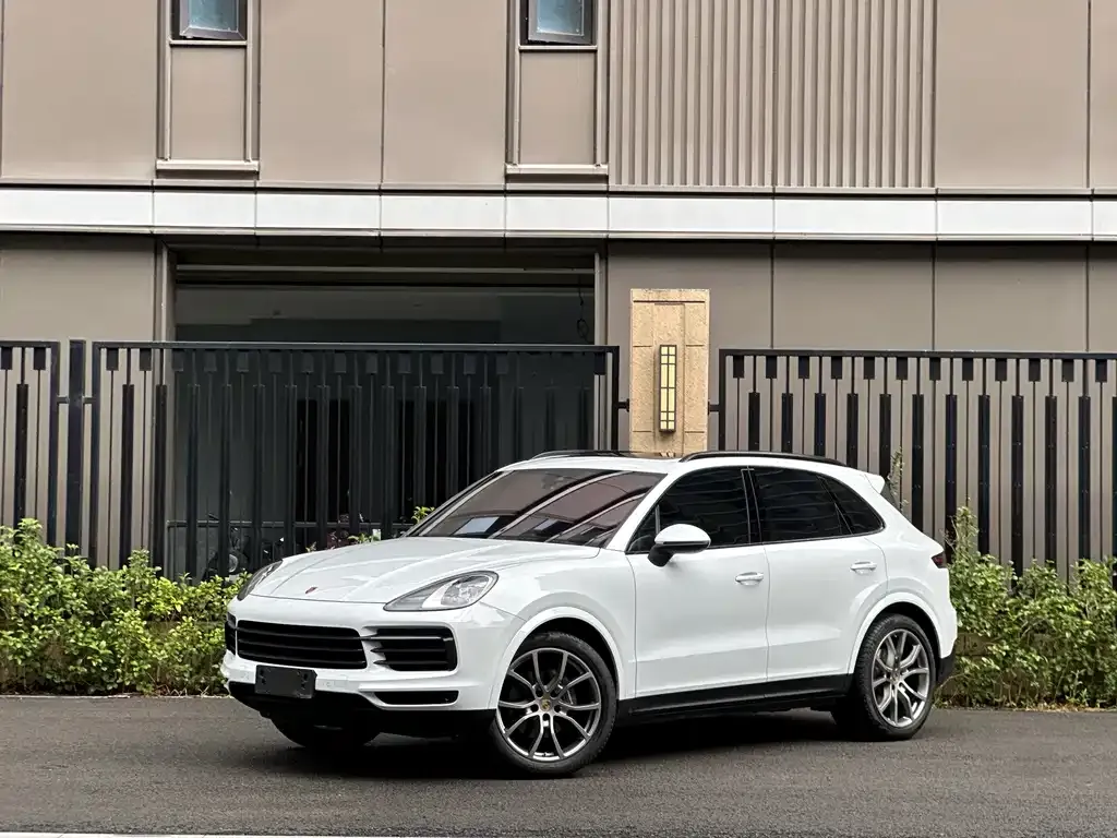 2022 Porsche Cayenne 3.0T Platinum