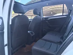 2021 Volkswagen Tayron 330TSI 2WD, белый — фото 9