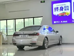 2019 BMW 7 Series 740Li — фото 16